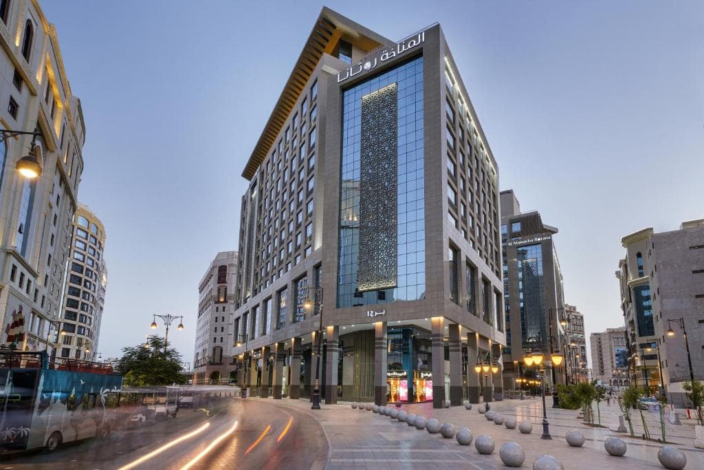 فندق المناخة روتانا المدينة المنورة وجهة مثالية لضيوف الرحمن