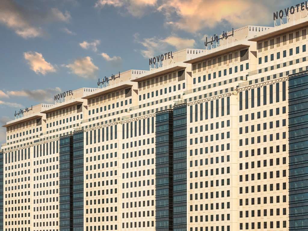 اكتشف فندق نوفوتيل ذاخر مكة: تجربة فاخرة في قلب مكة المكرمة